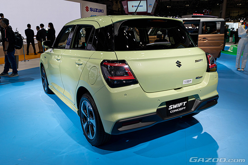 ジャパンモビリティショー2023　スズキブース　スイフト