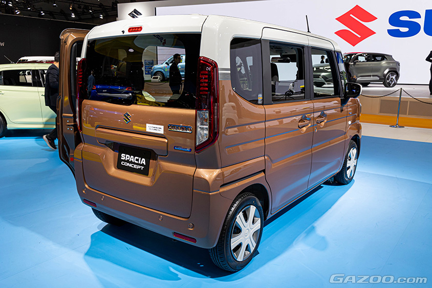 ジャパンモビリティショー2023　スズキブース　スペーシア コンセプト