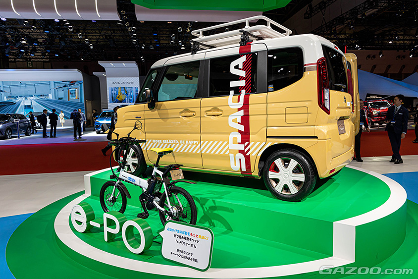 ジャパンモビリティショー2023　スズキブース　スペーシア コンセプト