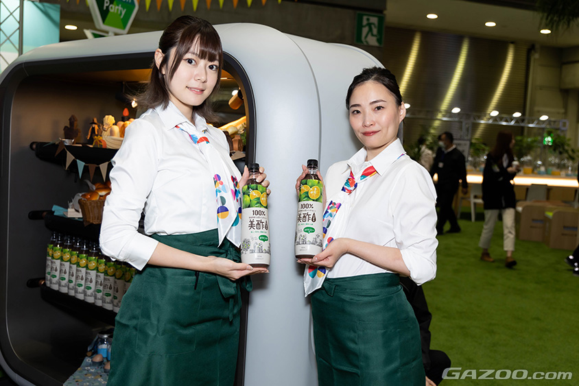 ジャパンモビリティショー2023 Food & Mobilityブース コンパニオン