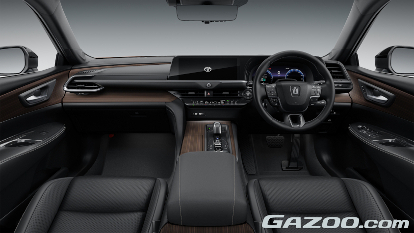 クラウンセダン Z（ハイブリッド車）（内装色：ブラック）