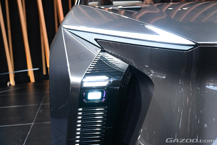 ジャパンモビリティショー2023 レクサスブース レクサス LF-ZL