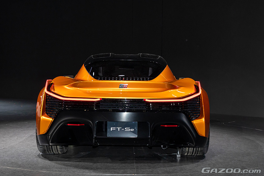 ジャパンモビリティショー2023 トヨタ ブース　スポーツタイプのコンセプトモデル「FT-Se」