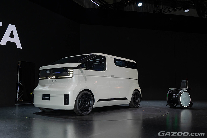 ジャパンモビリティショー2023 トヨタ ブース　モビリティの未来を実現するコンセプトモデル「KAYOIBAKO」