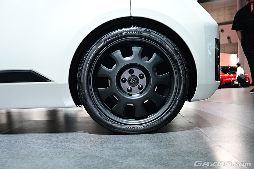 ジャパンモビリティショー2023 トヨタ ブース　モビリティの未来を実現するコンセプトモデル「KAYOIBAKO」