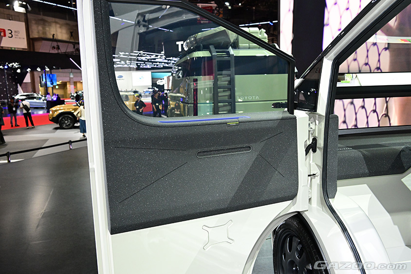 ジャパンモビリティショー2023 トヨタ ブース　モビリティの未来を実現するコンセプトモデル「KAYOIBAKO」