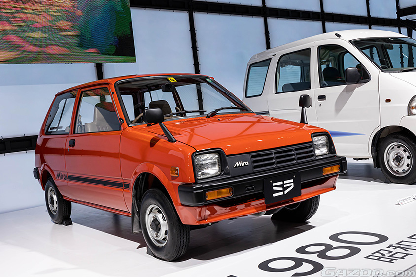 ジャパンモビリティショー2023 ダイハツブース　軽乗用車「ミラ」