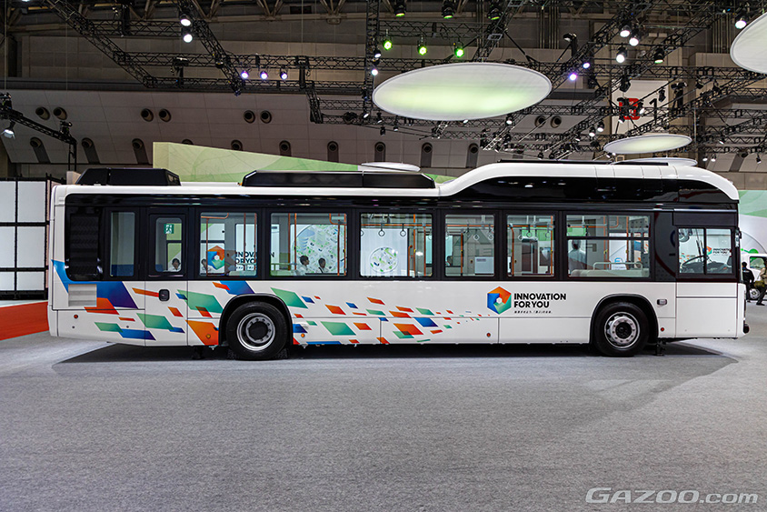 ジャパンモビリティショー2023 いすゞERGA EV