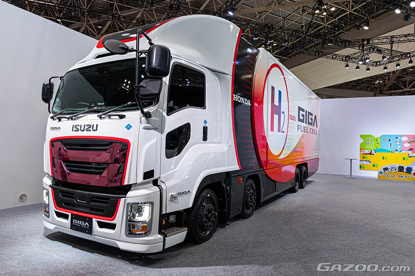 ジャパンモビリティショー2023 いすゞ自動車・UDトラックス　GIGA FUEL CELL