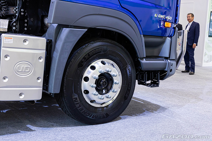 ジャパンモビリティショー2023 UDトラックス　Quester GWE 6×4
