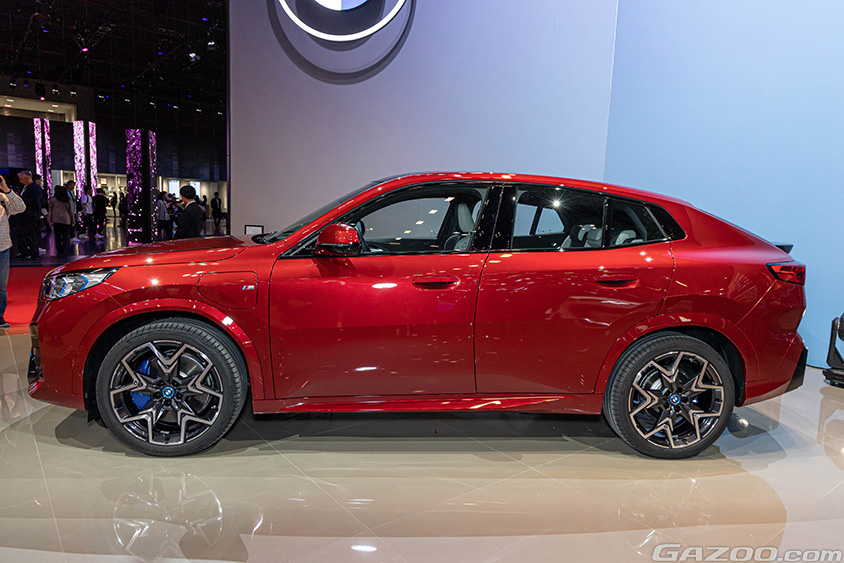 ジャパンモビリティショー2023 New BMW Ix2