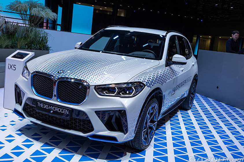 ジャパンモビリティショー2023 BMW iX5 Hydrogen