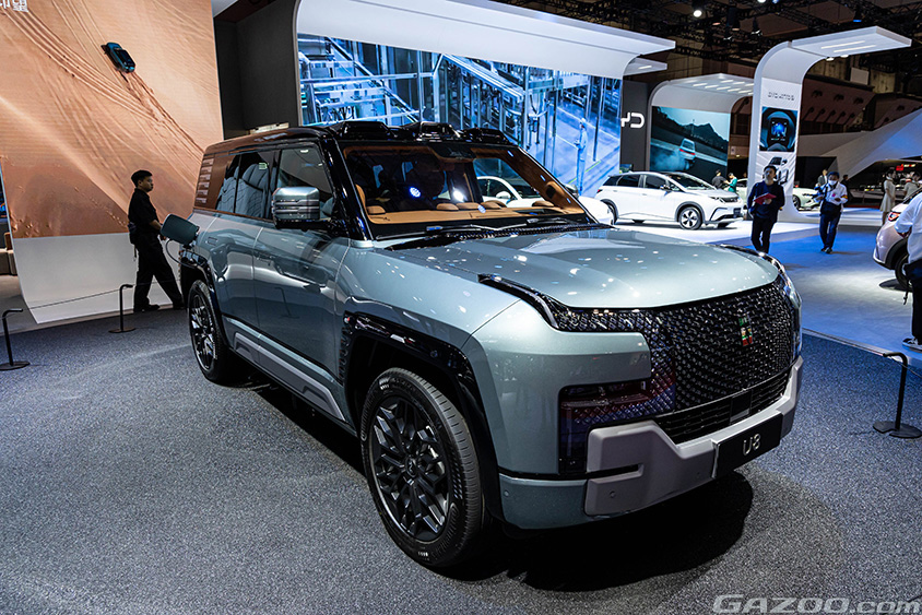 ジャパンモビリティショー2023 仰望（ヤンワン）U8