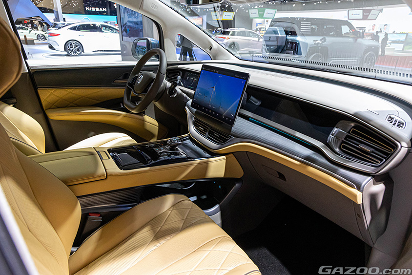 ジャパンモビリティショー2023 DENZA(デンツァ)Series D9