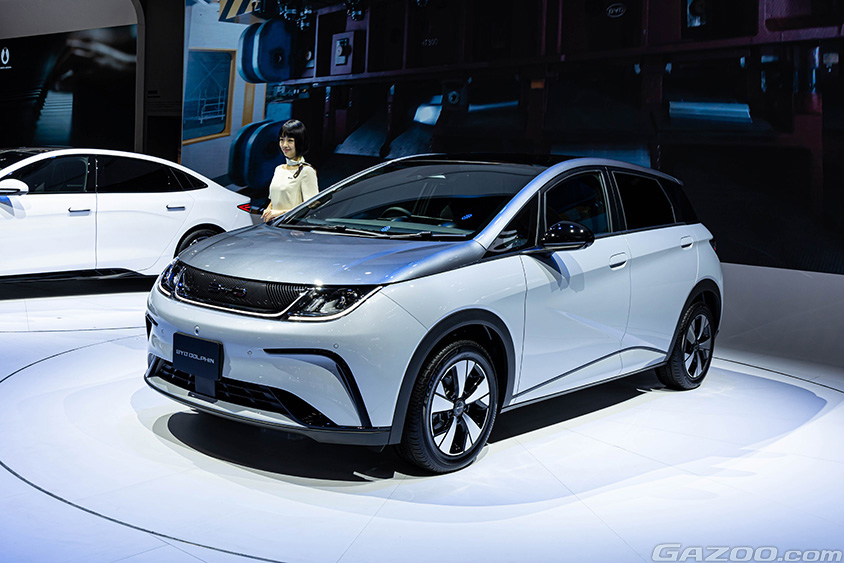 ジャパンモビリティショー2023 BYD DOLPHIN