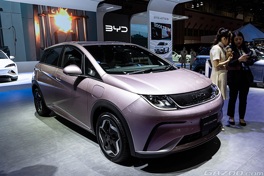 ジャパンモビリティショー2023 BYD DOLPHIN