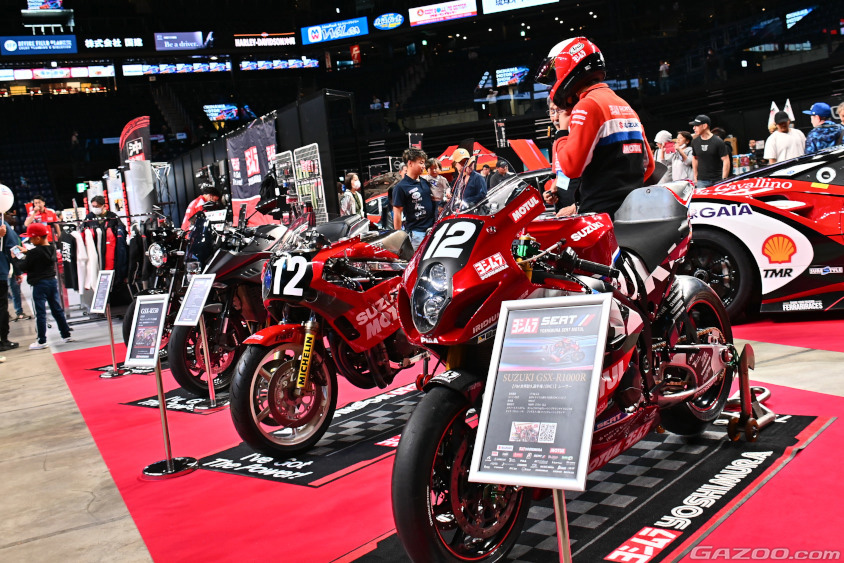 オキナワモーターショー　ヨシムラSUZUKI GSX-R1000R