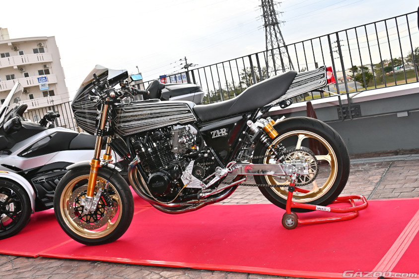 オキナワモーターショー　展示バイク