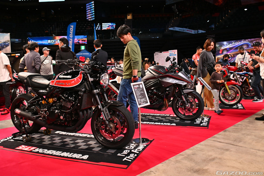オキナワモーターショー　ヨシムラジャパンブースKAWASAKI Z900RS