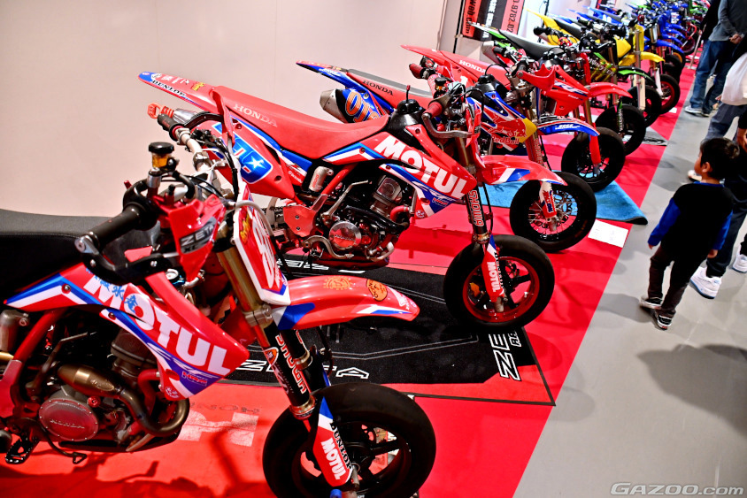 オキナワモーターショー　レース用のCRF150R