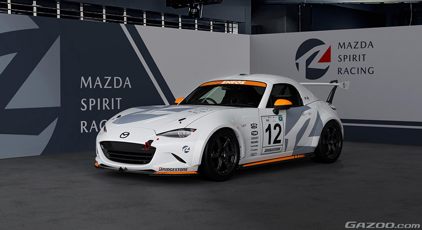 東京オートサロン2024マツダブースのMAZDA SPIRIT RACING ROADSTER CNF concept