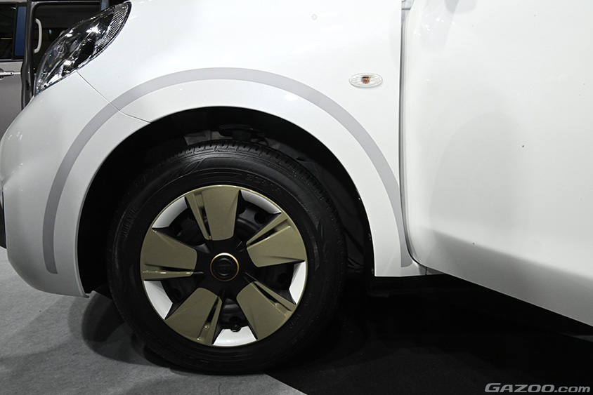 東京オートサロン2024　日産ブースに展示されているマーチ パティシエ コンセプト