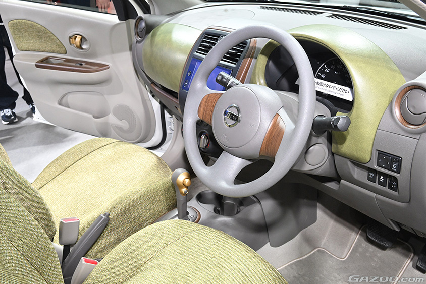 東京オートサロン2024　日産ブースに展示されているマーチ パティシエ コンセプト