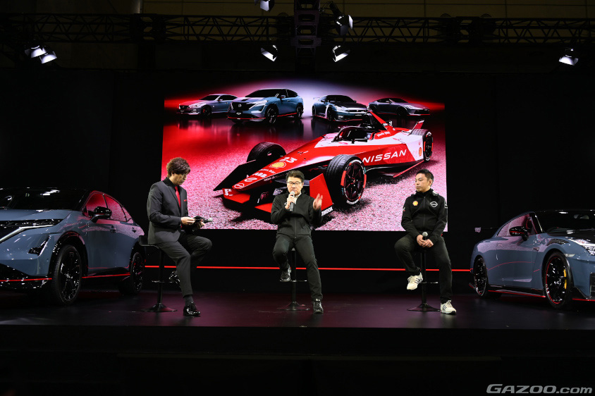 アリア NISMOの開発を手掛けるチーフビークルエンジニアの長谷川聡氏と、フォーミュラeのチーフパワートレーンエンジニアの西川直志氏