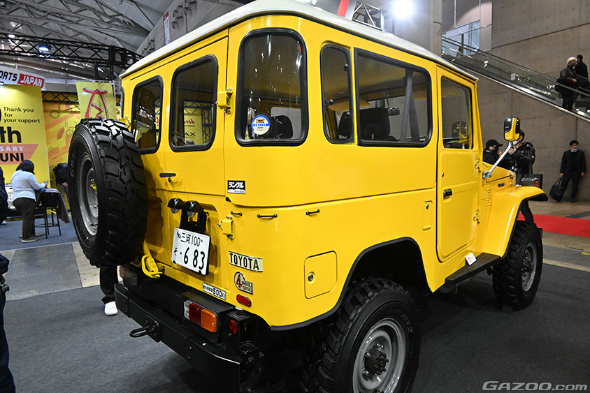 トヨタ車体にかっこいいマット塗装のランクル70降臨・・・東京