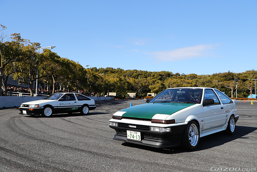 東京オートサロン2024 AE86 BEVとAE86 スーパーマメ号のジムカーナ対決