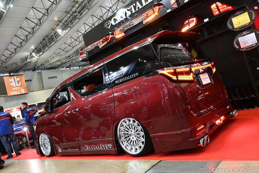 アルファード／クリスタルアイ