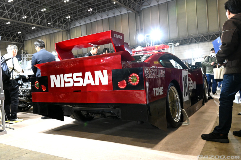 国際情報工科自動車大学校「WiZ CONCEPT X Ⅷ」のリア　東京オートサロン2024