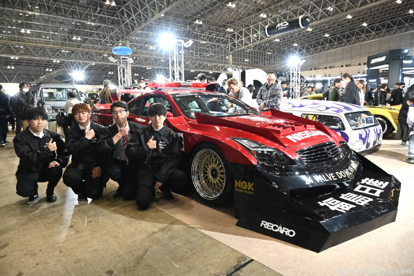 国際情報工科自動車大学校「WiZ CONCEPT X Ⅷ」と学生たち　東京オートサロン2024