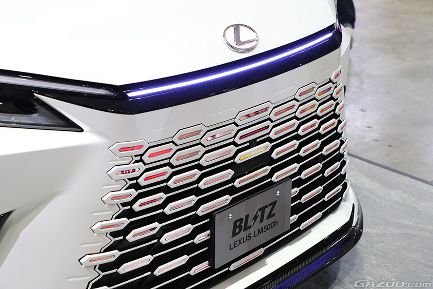 東京オートサロン2024 BLITZ LEXUS LM CUSOMIZE CONCEPT