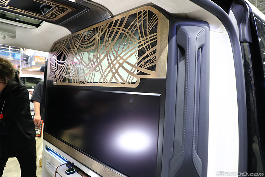 東京オートサロン2024 BLITZ LEXUS LM CUSOMIZE CONCEPT