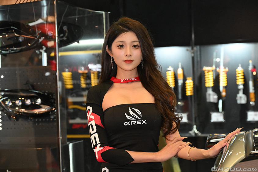 東京オートサロン2024　アルファレックスブースのキャンギャル