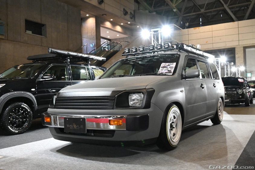 ローダウン仕様のアームスの「PLAY-BOX」