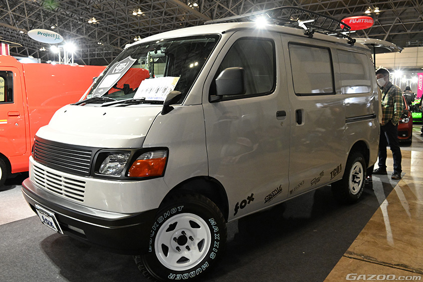 東京国際カスタムカーコンテスト2024 ドレスアップ・コンパクトカー部門優秀賞受賞のTRANSACE CLS FOX