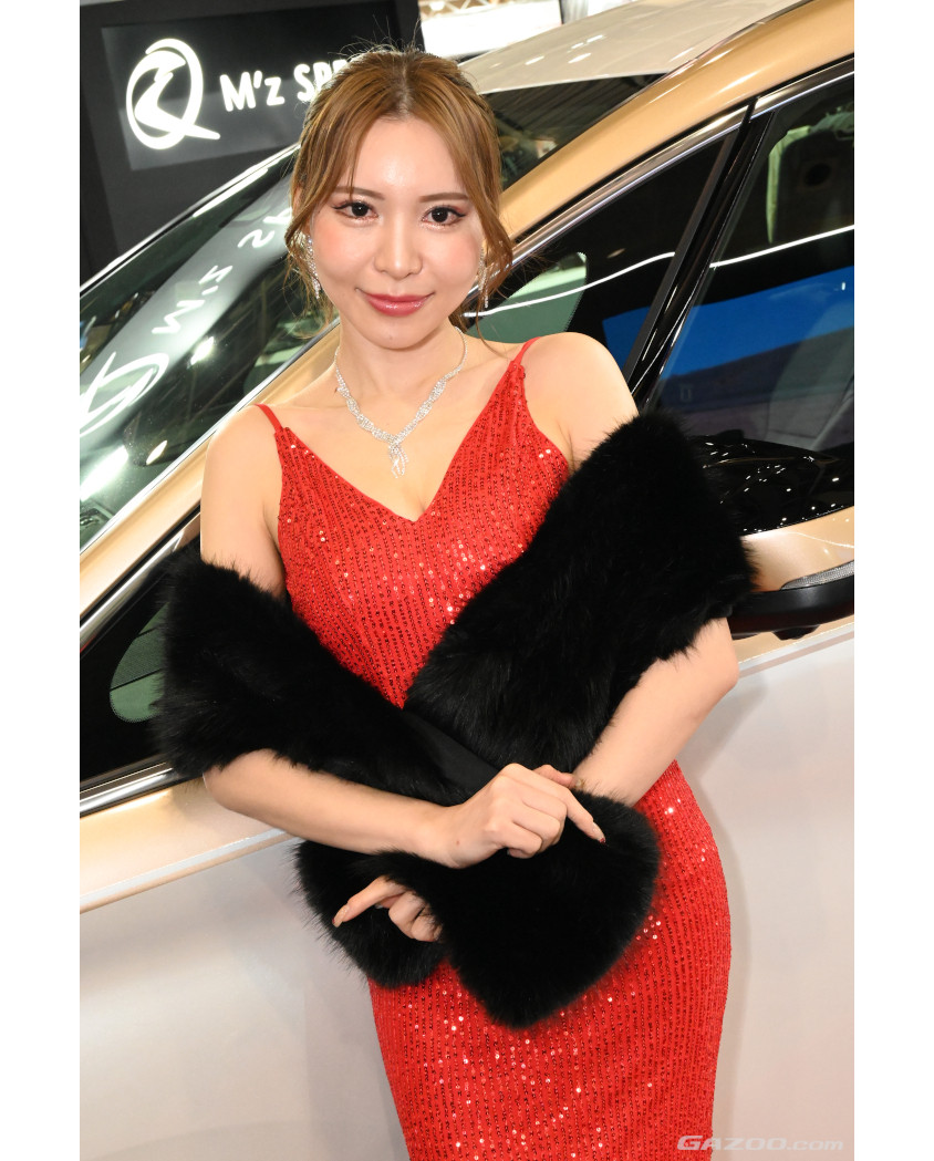 M'z SPEEDブースのコンパニオン@大阪オートメッセ2024