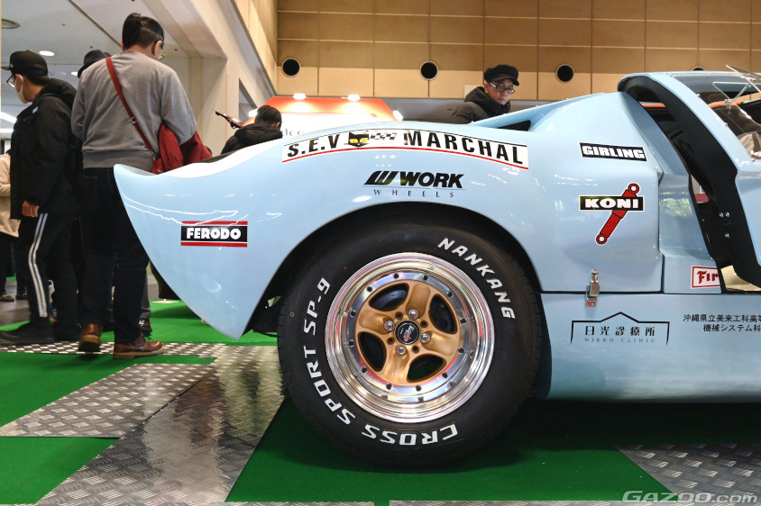 ホンダ・ビートのホイールベースに合わせリアフェンダーの長さと形状を調整