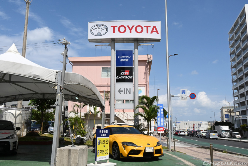 国道58号線沿いにあるGR Garage 沖縄