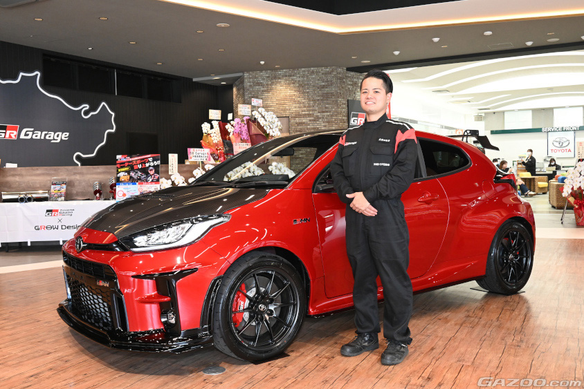 GR Garage 沖縄のGRコンサルタントで、メカニック担当の真栄田雄貴さん