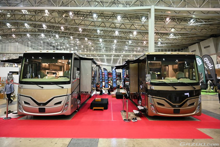 その価格8千万円オーバーのキャンピングカーも中を体験できる