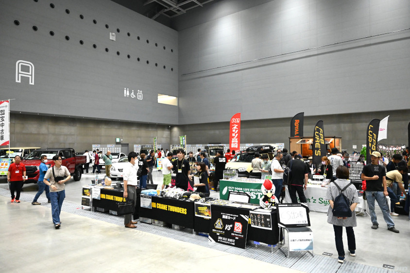 群馬パーツショーのグループ会社の展示エリア