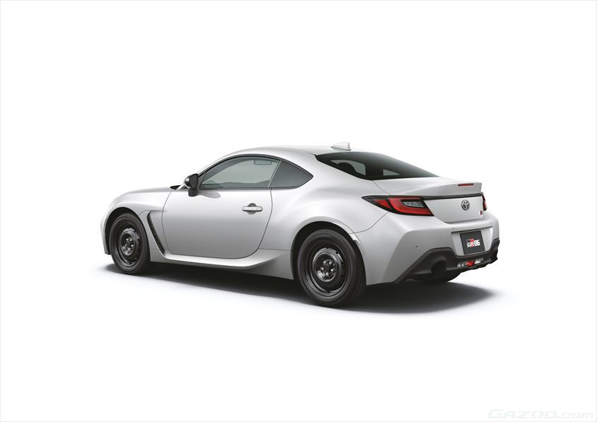 GR86 RC（クリスタルホワイトパール）