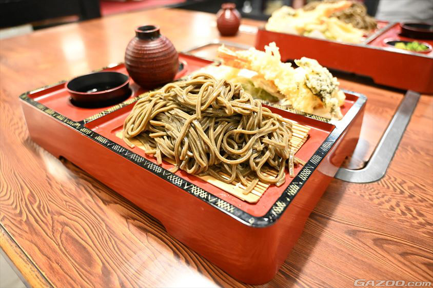 「ちゃんこ萩乃井」の「のりうどん」