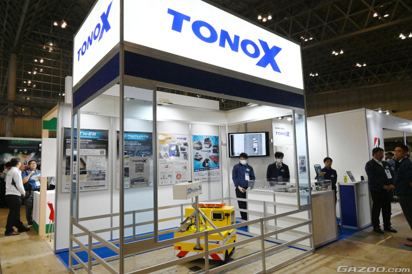 ジャパンモビリティショー ビズウィーク2024のトノックスのブース