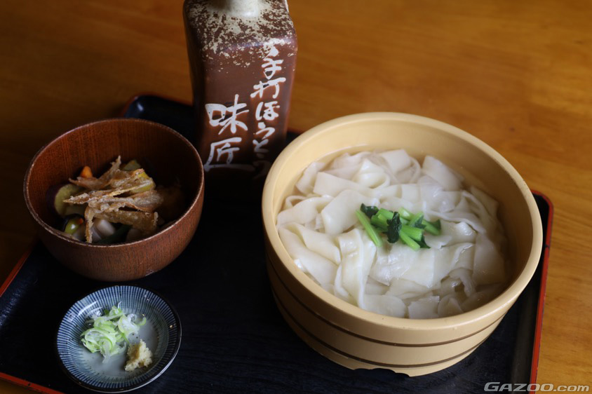 清里レストラン＆コテージ睦のおざらほうとう