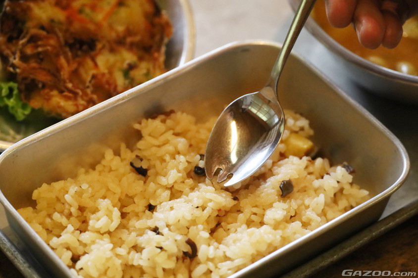 懐かしい先割れスプーン