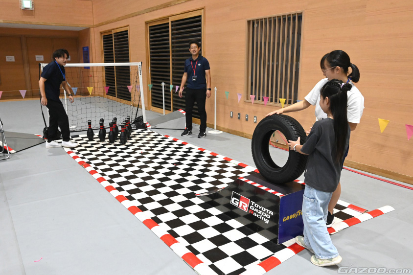 タイヤボウリングコーナー